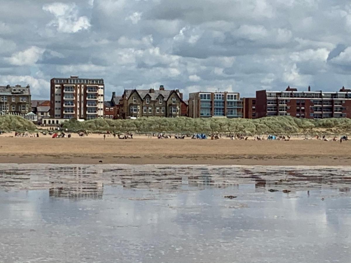 Beach Shore - Sea Views Lytham St Annes Exterior photo